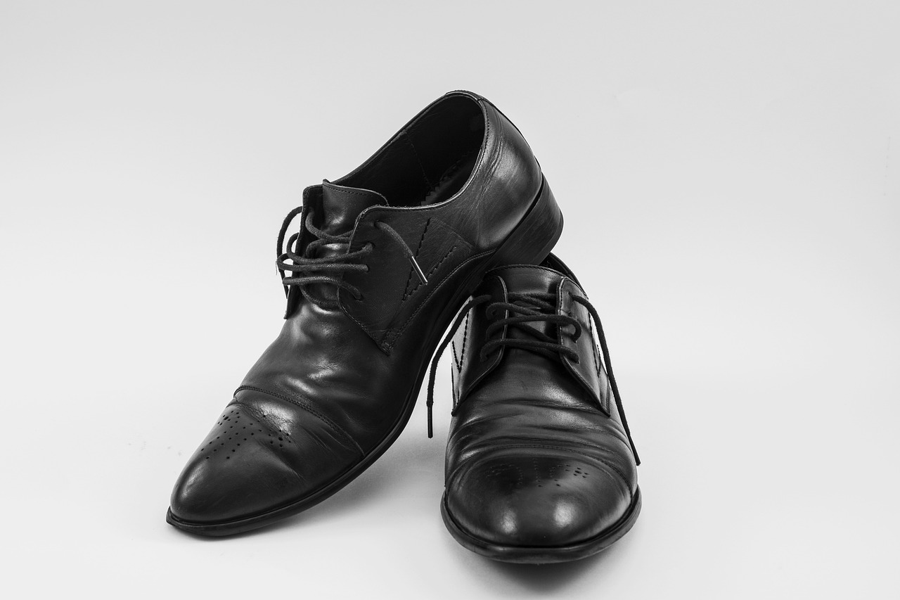 entdecken sie unsere vielfältige auswahl an modischen schuhen für jeden anlass. ob sportlich, elegant oder casual – finden sie den perfekten schuh, der ihren stil unterstreicht.