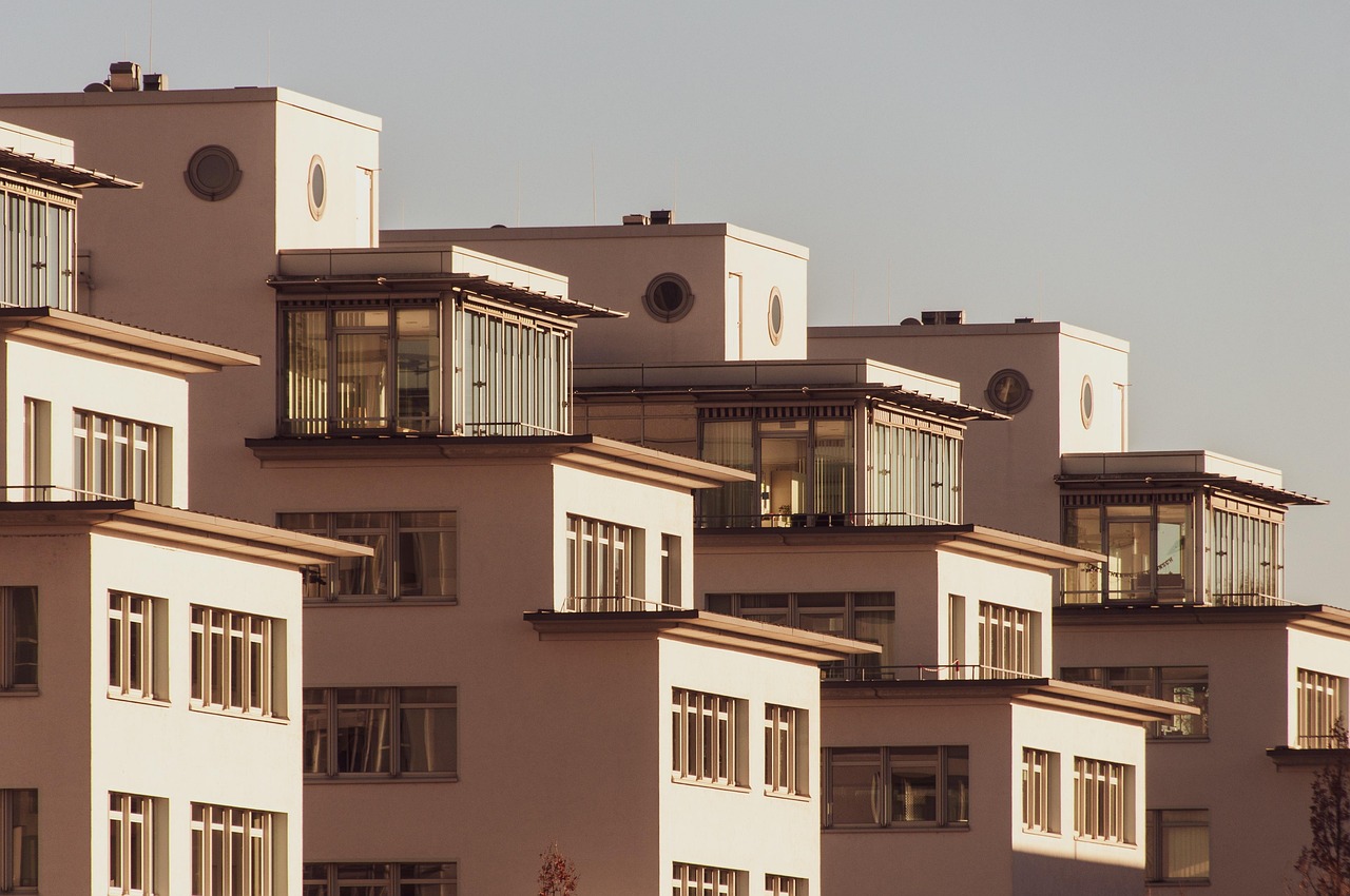 entdecken sie die neuesten immobilientrends: analysen, prognosen und tipps rund um den wohnungs- und immobilienmarkt in deutschland. bleiben sie informiert über entwicklungen und chancen im immobiliensektor.