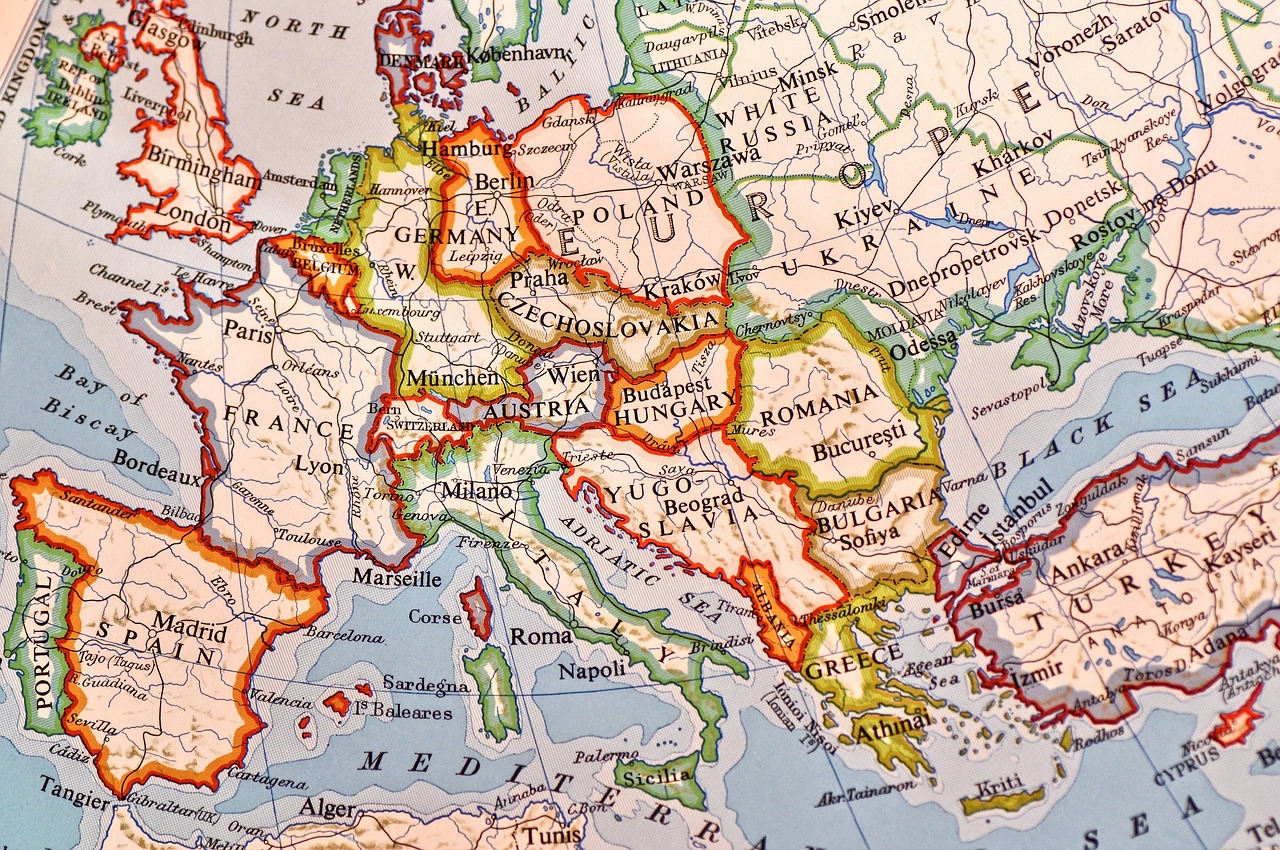 entdecken sie die faszinierenden dynamiken der weltpolitik, einschließlich internationaler beziehungen, globaler konflikte und diplomatischer strategien, die die zukunft unserer gesellschaften prägen.