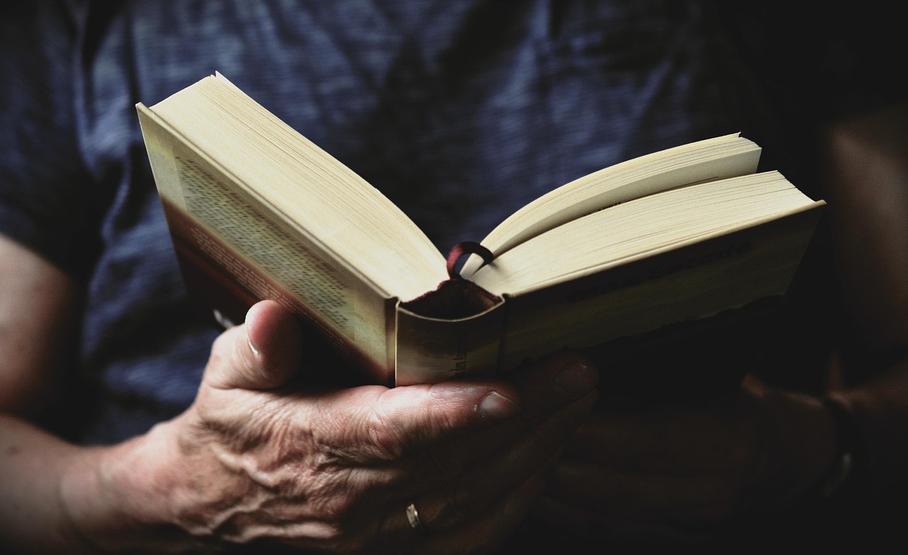 entdecken sie die faszinierende welt der westlichen literatur, von klassischen meisterwerken bis zu zeitgenössischen romanen. erforschen sie die themen, stile und einflüsse, die diese literaturtradition geprägt haben und erfahren sie mehr über bedeutende autoren und ihre werke.