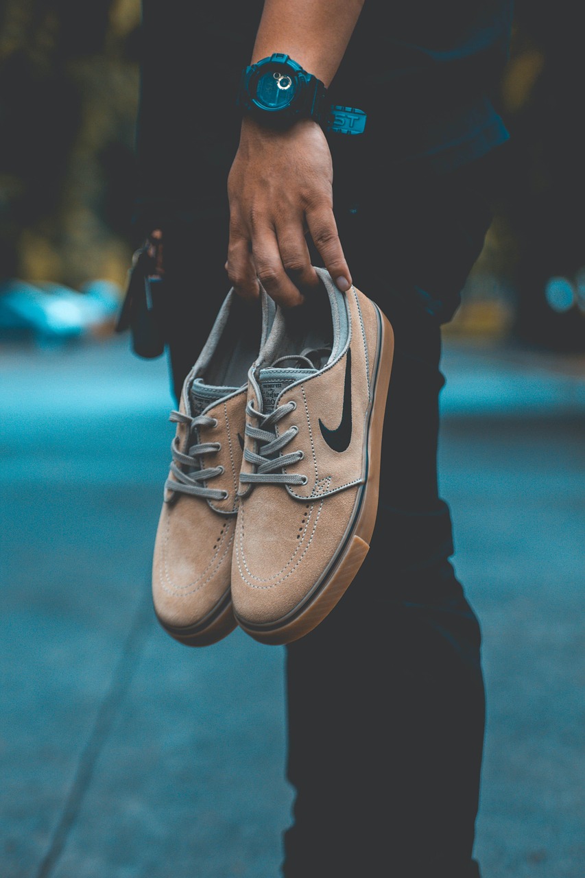 entdecken sie die neuesten modetrends für die saison! von eleganter bademode bis hin zu stylischen streetwear-outfits – bleiben sie immer am puls der zeit mit den angesagtesten looks und tipps für ein modernes fashion-statement.
