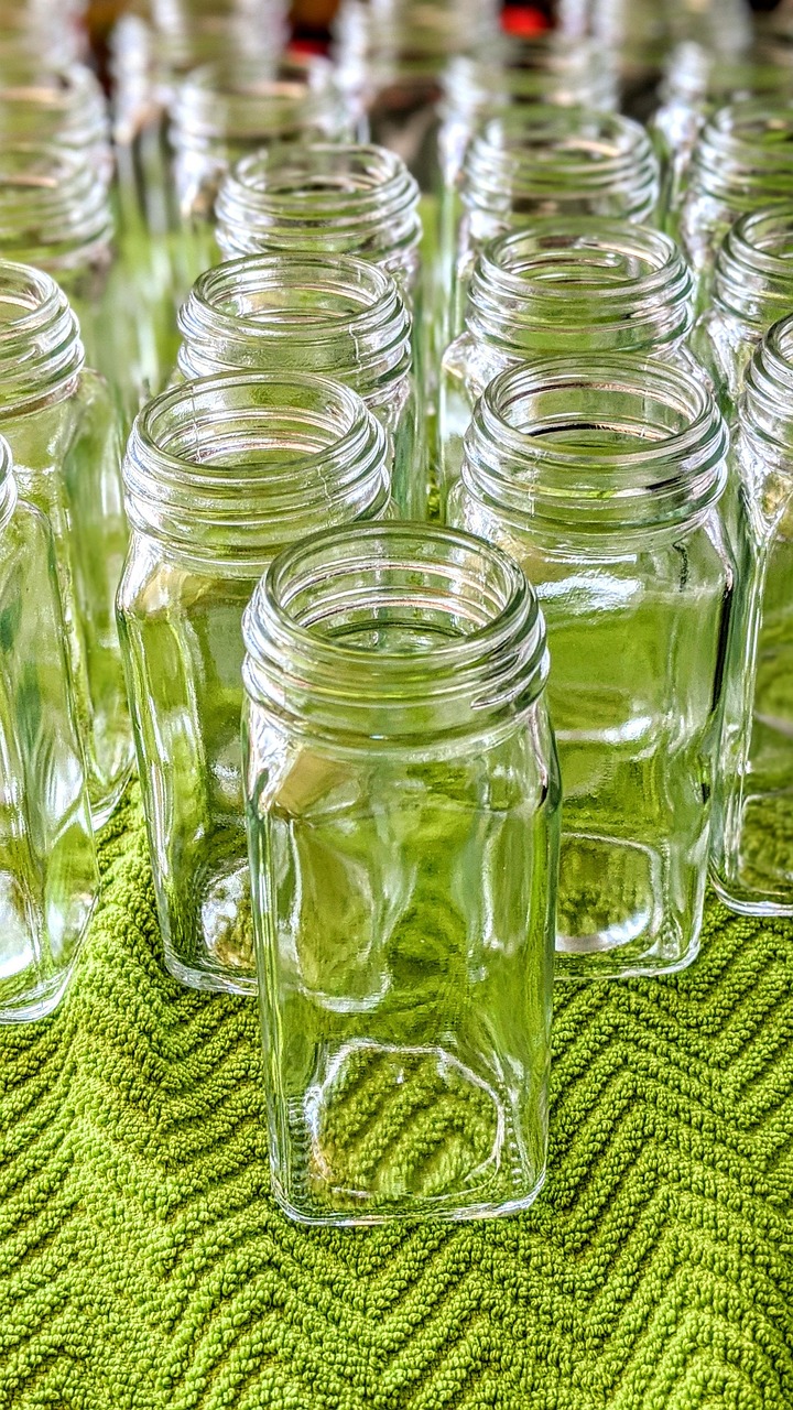 entdecken sie effektive tipps zur küchenorganisation, um platz zu sparen und ihre kochumgebung zu optimieren. erfahren sie, wie sie ihre utensilien, gewürze und lebensmittel effizient anordnen können, um eine funktionale und stilvolle küche zu schaffen.