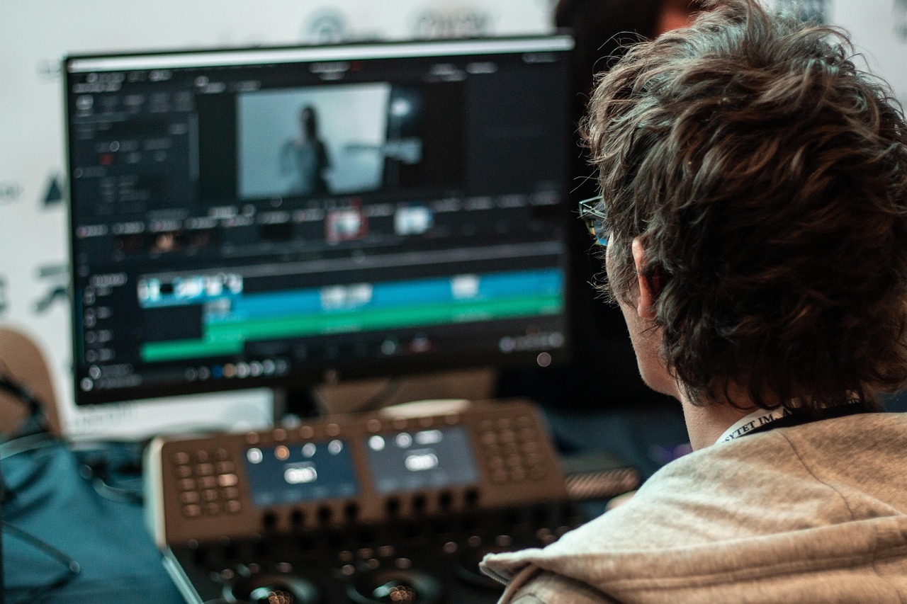 entdecken sie die vorteile der remote-arbeit: flexibilität, produktivität und eine bessere work-life-balance. erfahren sie, wie sie erfolgreich von zu hause aus arbeiten können.