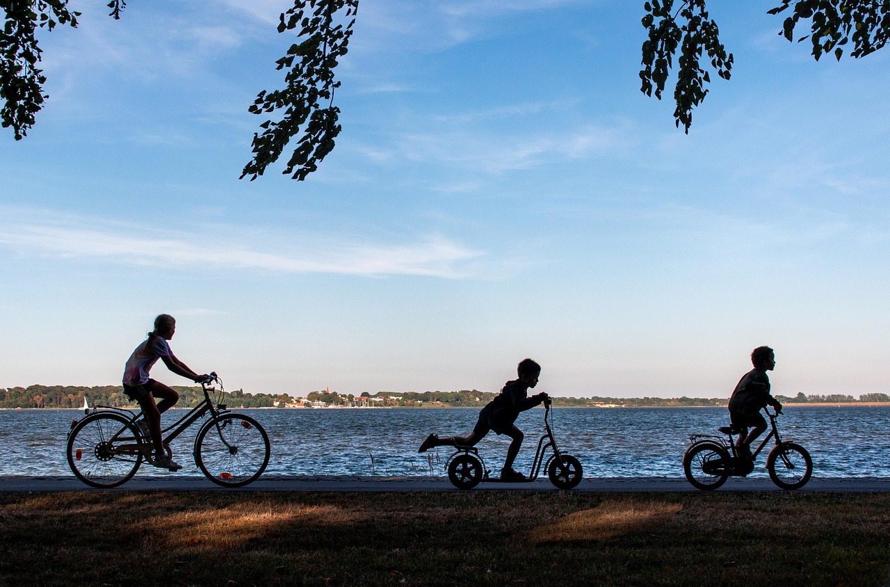 entdecken sie spannende familienaktivitäten für groß und klein. tipps, ideen und inspirationen für gemeinsame zeit, spiel, ausflüge und unvergessliche erlebnisse mit der familie – drinnen und draußen.