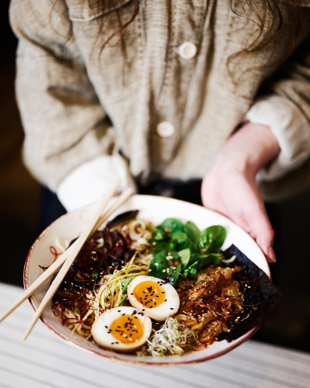 entdecken sie die besten cooking shows im fernsehen und online! hier finden sie spannende rezepte, tipps von profiköchen und unterhaltsame kochwettbewerbe. lassen sie sich inspirieren und verbessern sie ihre kochkünste.