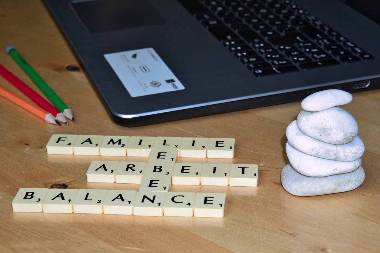 entdecken sie effektive strategien für eine ausgewogene work-life-balance. erfahren sie, wie sie beruf und privatleben in einklang bringen und ihr wohlbefinden nachhaltig steigern.